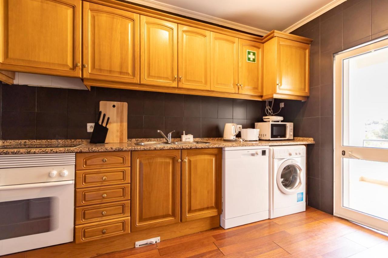 Spaceful Apartment In Albufeira Extérieur photo
